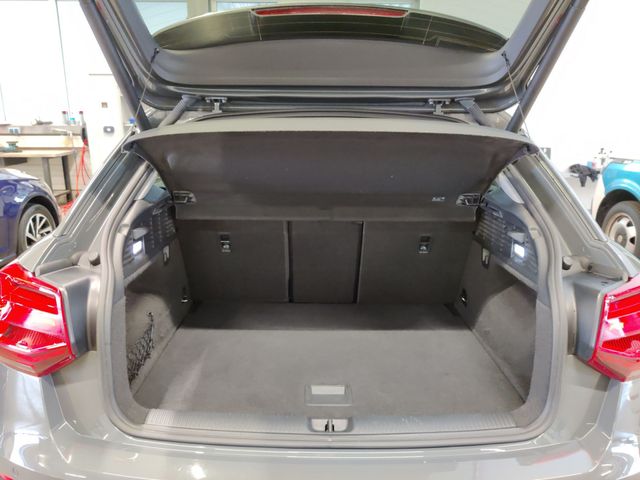 Audi Q2 2.0 TDI design quattro FLA LED Klima Virtual Cockpit Ambient