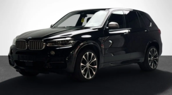 BMW X5 M50D / VONÓHOROG / PANORÁMA / HuD / KAMERA